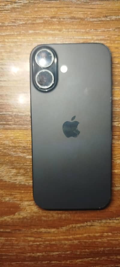 iPhone 16 Ka board kesi k pass available hai Tu btao