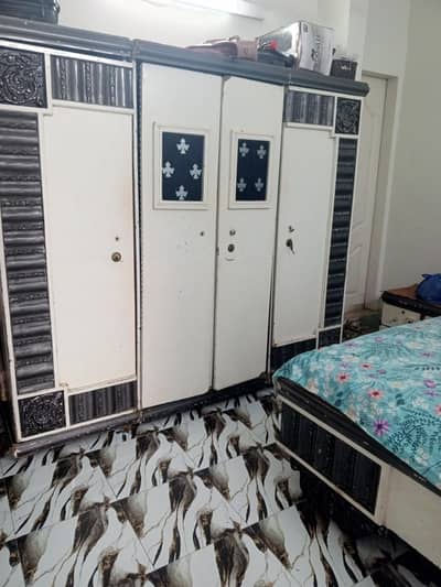 bed. with. wardrobe
