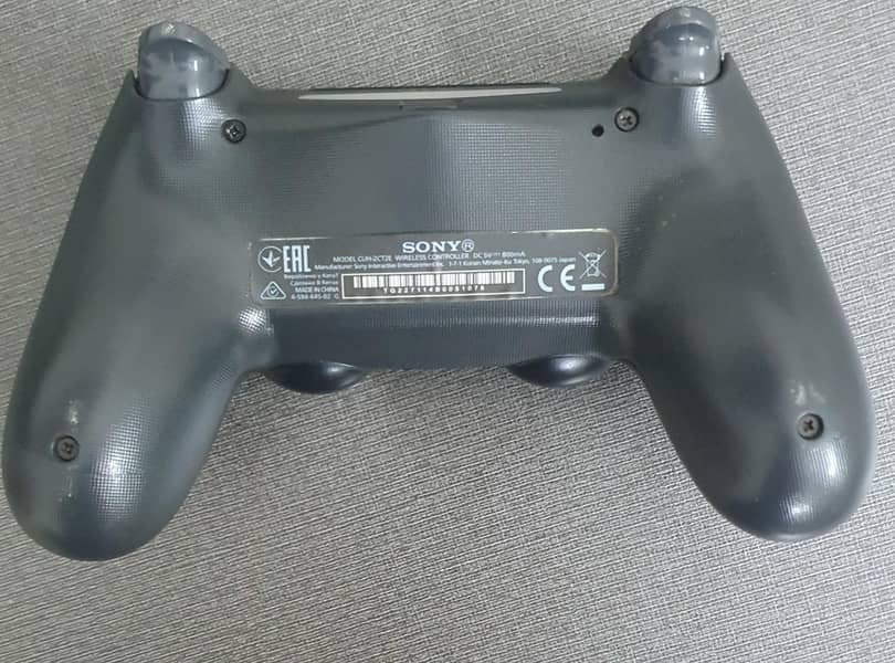 ps4 controllers. 1