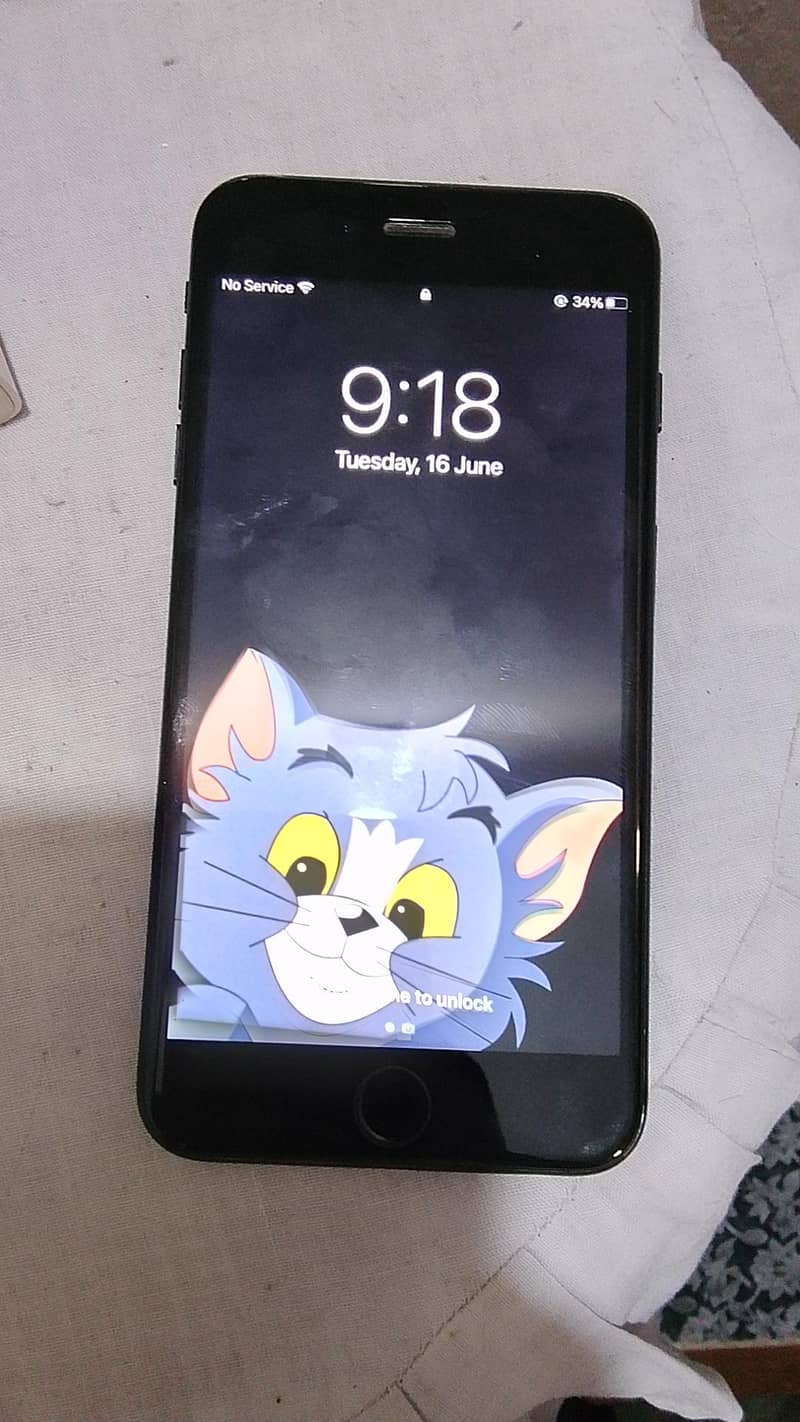 Apple iPhone 7 Plus 0