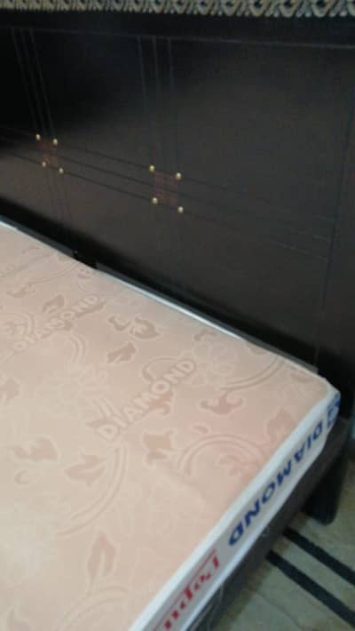 Brand new Bed with new Branded  Mantrous