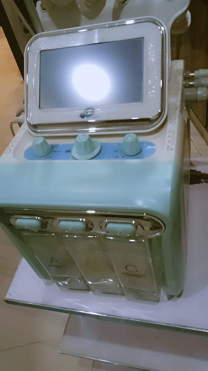 Hydra Machine With Table/Trolley 1