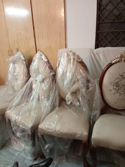 brand new 8 seater dinning table for sale