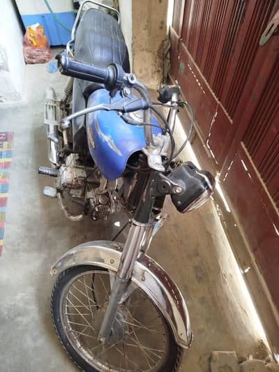 Hero 70 Num 03215186368