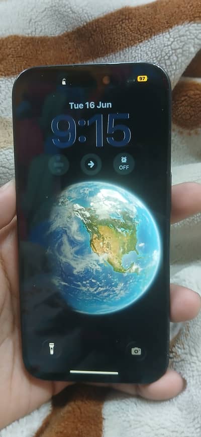 Iphone 15 pro battery 86% condition like new
