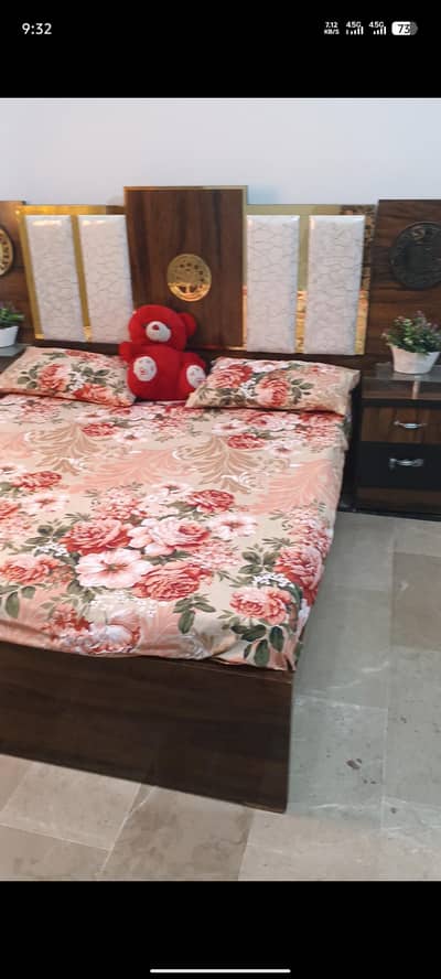 bed completely almarie  singar mess