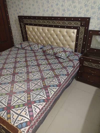 Wooden Bedroom Furniture Set for Sale Bed with Mattress,Cupboard,Dress