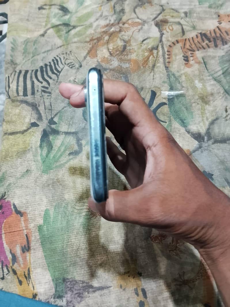 oppof15 3