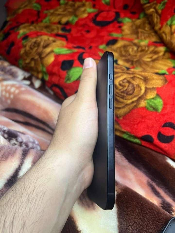 Apple iPhone 16 Plus 1