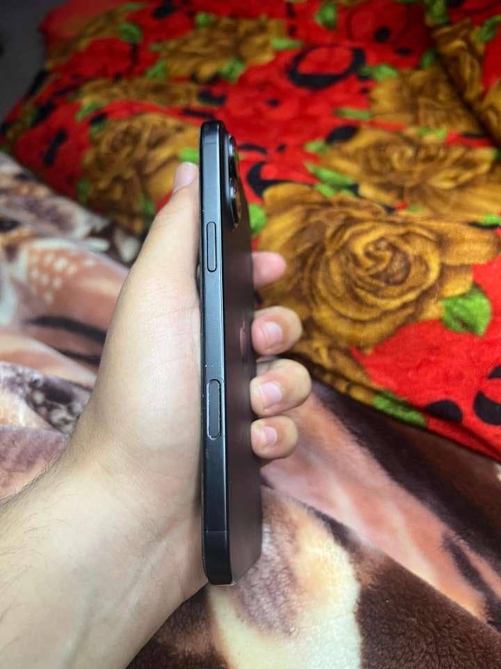 Apple iPhone 16 Plus 4