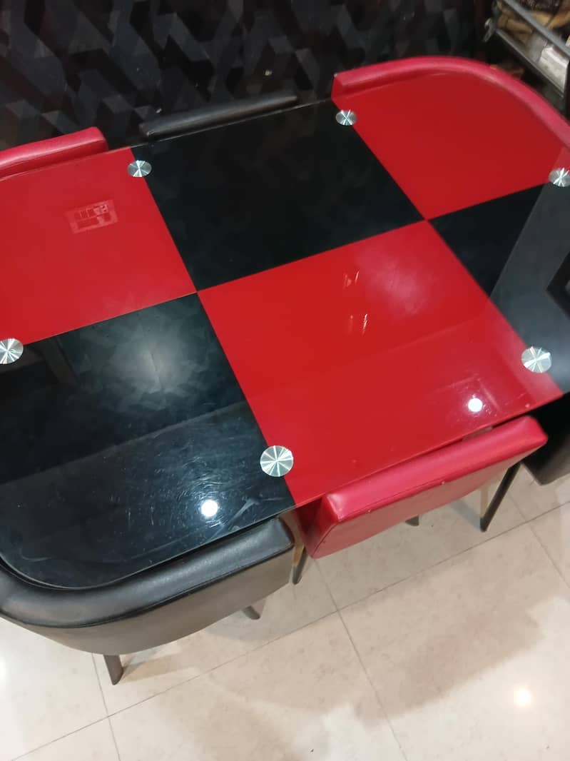 DINING TABLE 1