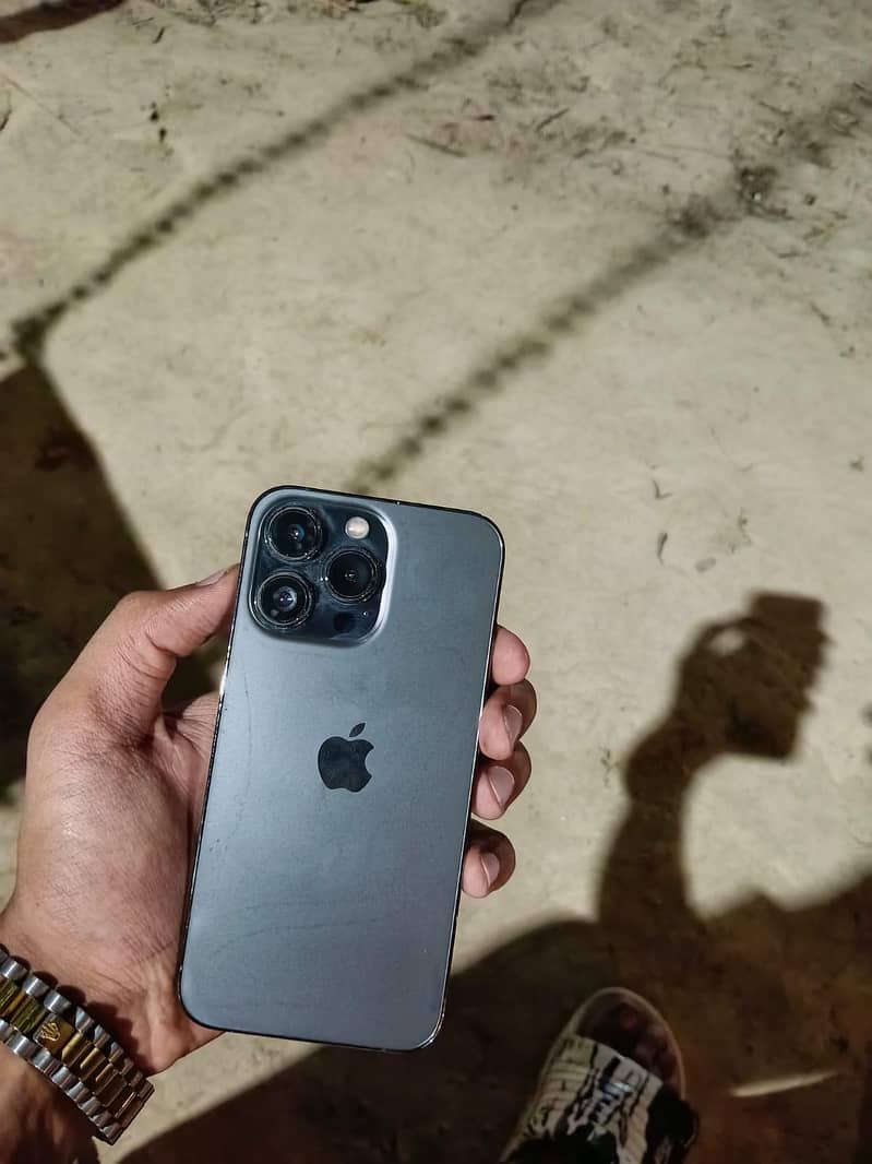 13 pro 4