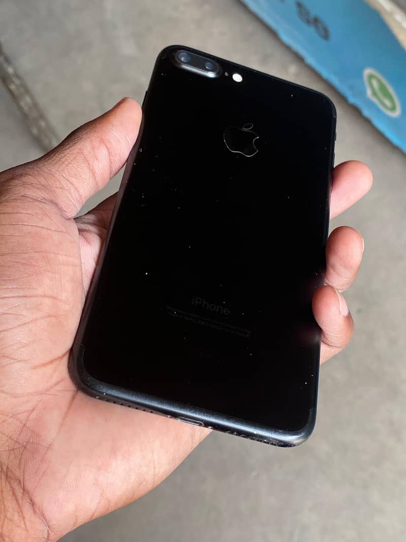 Apple iPhone 7 Plus 0