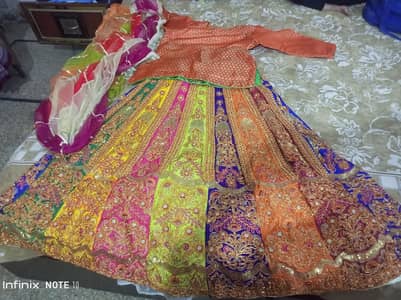 mehndi lehnga