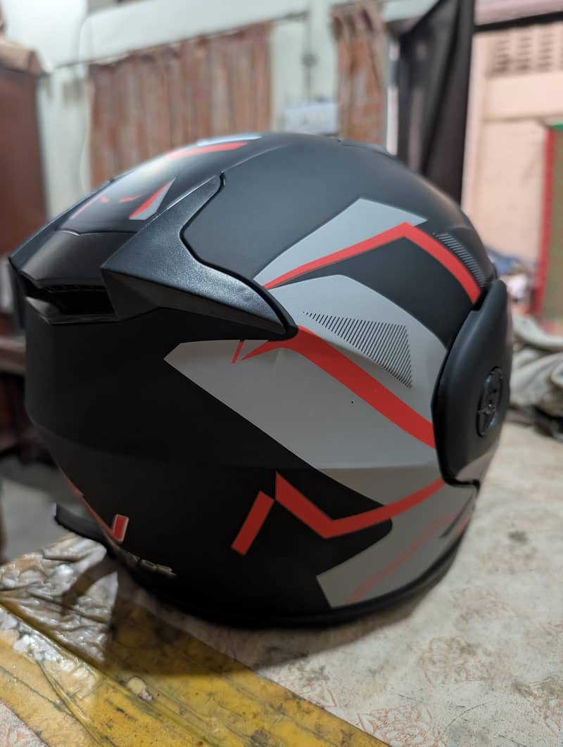 vector Helmet 4