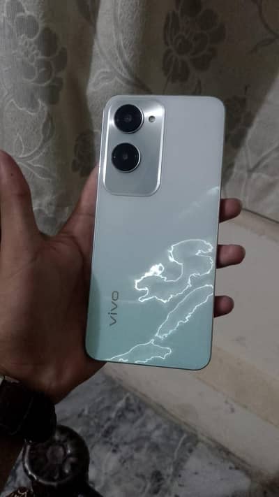 Vivo Y18 6+6+128bg All ok arjent sall sarious concat plz only phone