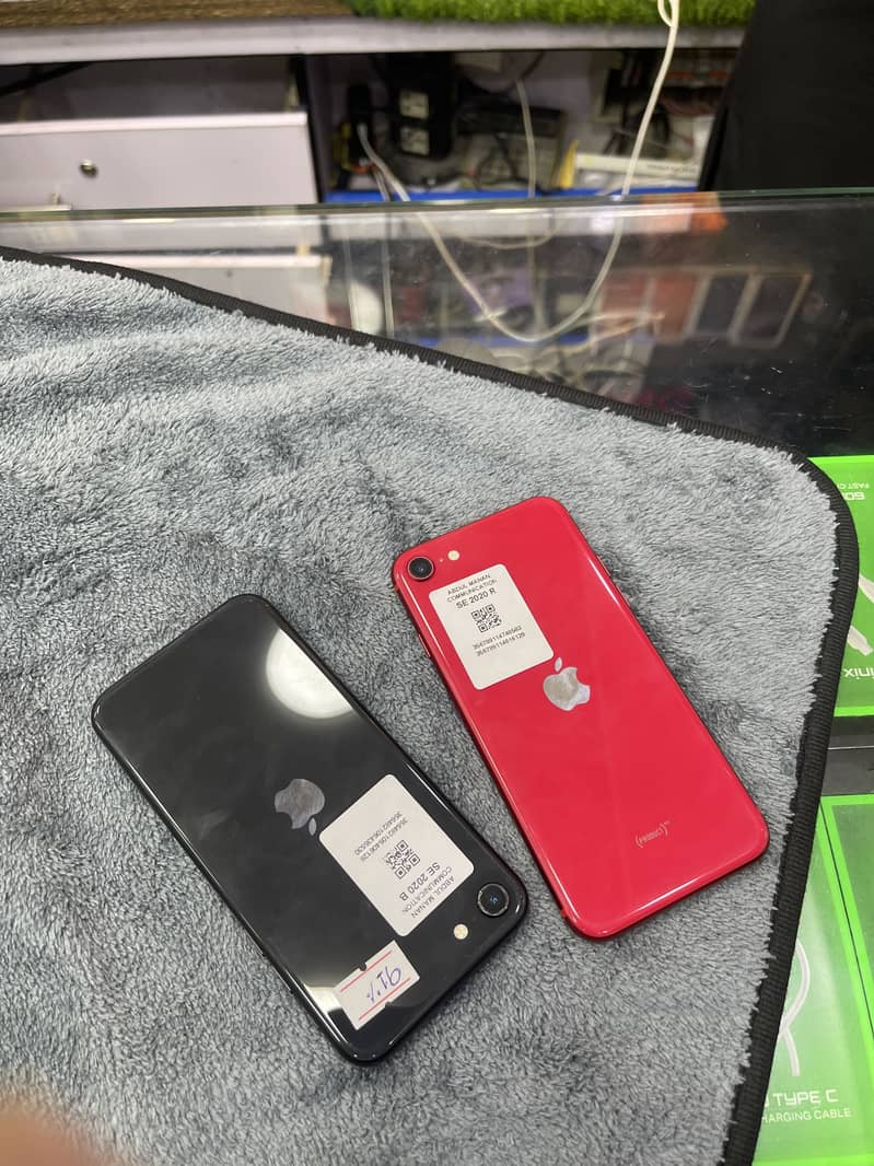 Apple iPhone SE 0