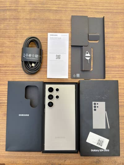Samsung S24 Ultra Complete Box