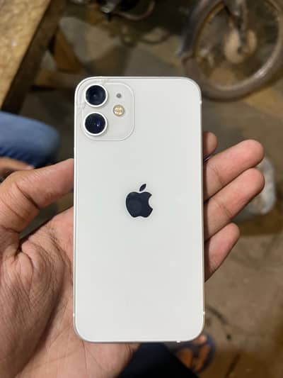 Apple iPhone 12 mini