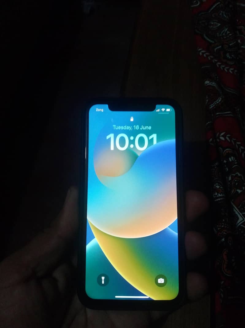 Apple iPhone X 0