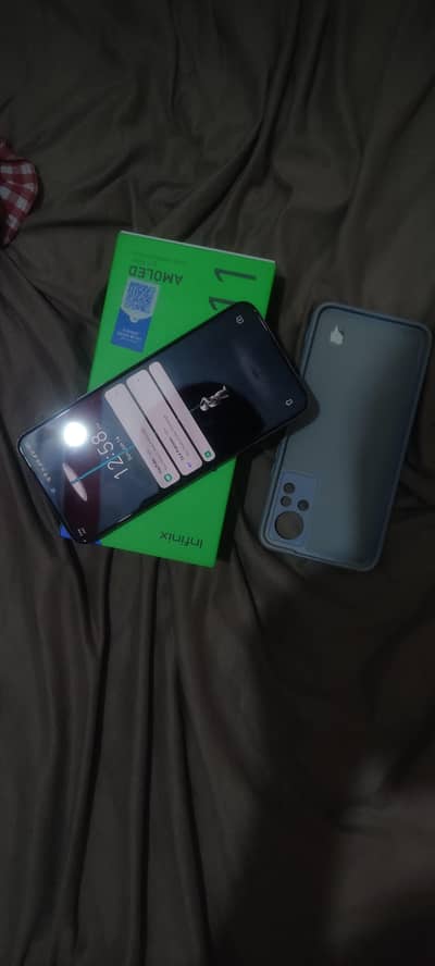 Infinix Note 11    /  6Gb + 128 Gb