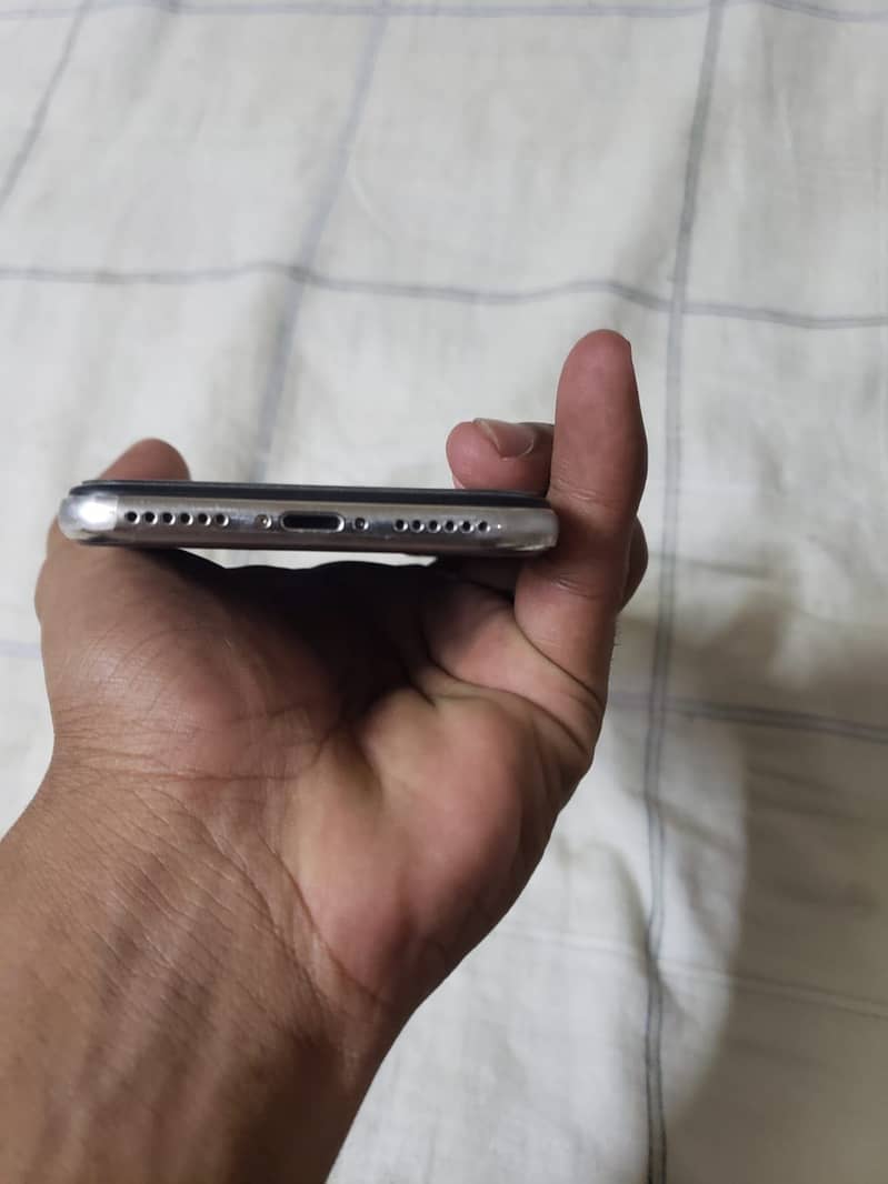 Apple iPhone X 2