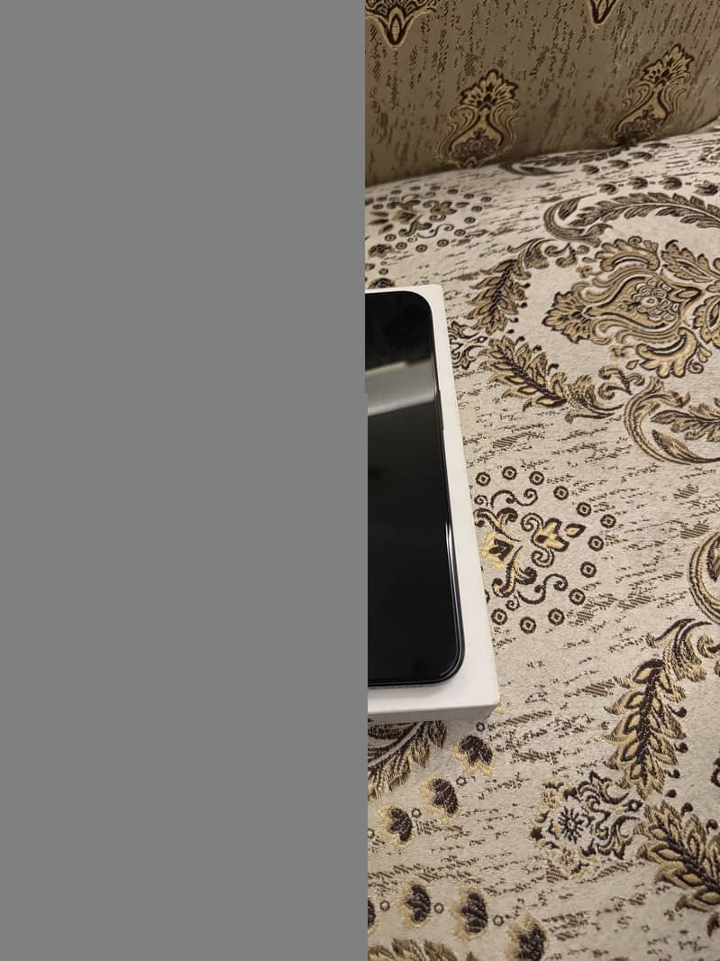 Apple iPhone 15 Pro Max 2