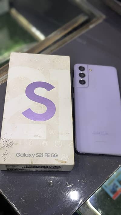 Samsung Mobile S21 FE official Box