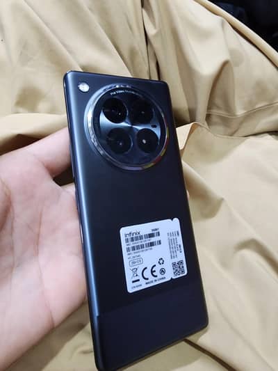 Infinix Zero 40