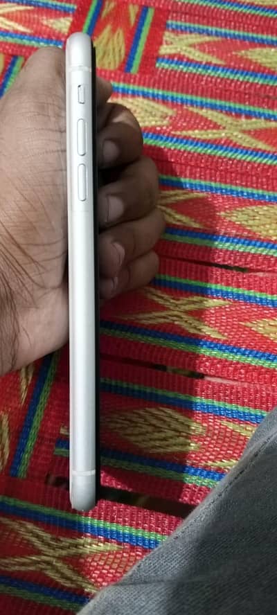 Apple iPhone XR