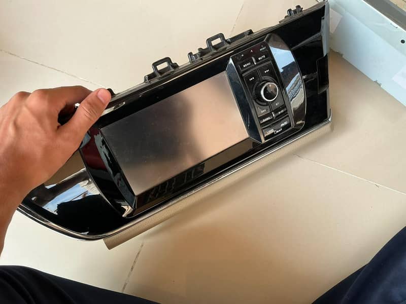 Corolla altis LCD panel 2