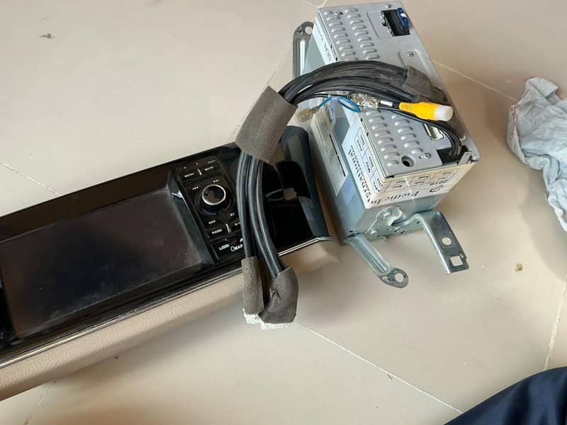 Corolla altis LCD panel 3