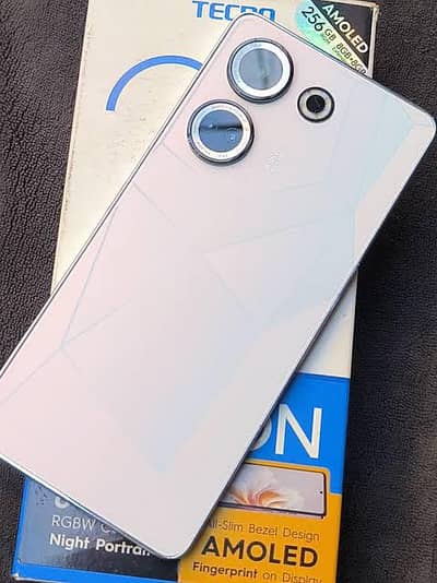 Tecno CAMON 20