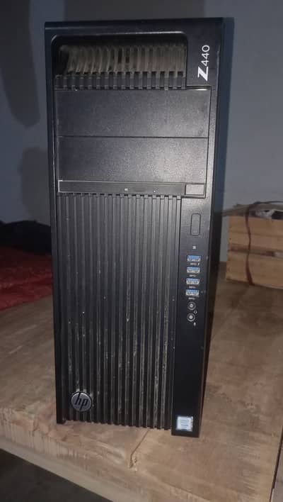 Title: HP Z440 Workstation + ViewSonic 24" LED - Xeon 6-Core Price: R