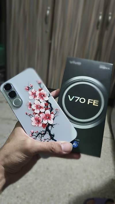 Vivo v70 fe non active pease for sale with box