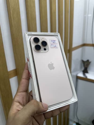Apple iPhone 16 Pro Max 10/10 4months sim working factory unlock seald