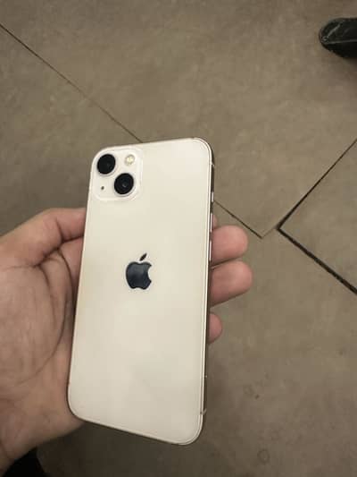 Apple iPhone 13