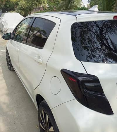 Toyota Vitz 2015