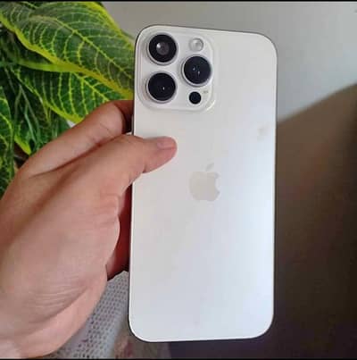 Apple iPhone 16 Pro Max