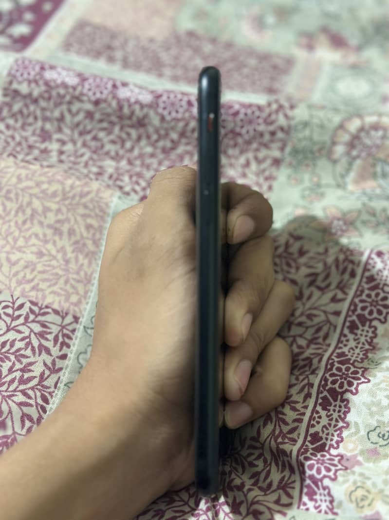 Apple iPhone SE 3