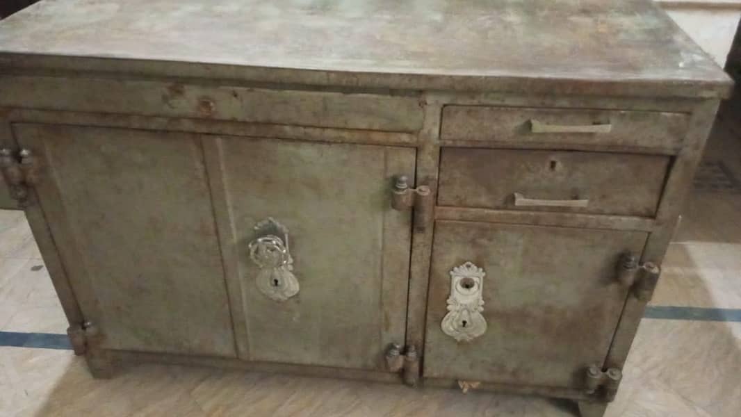 Table with Safe Box 3