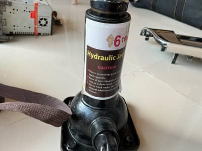 hydraulic jack