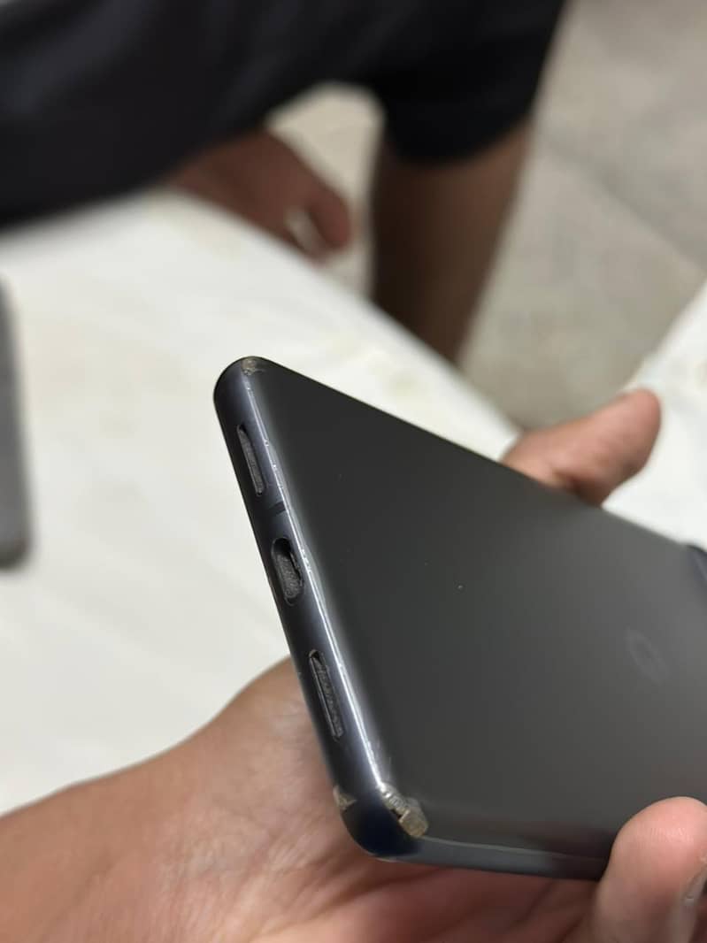 Google Pixel 7 4