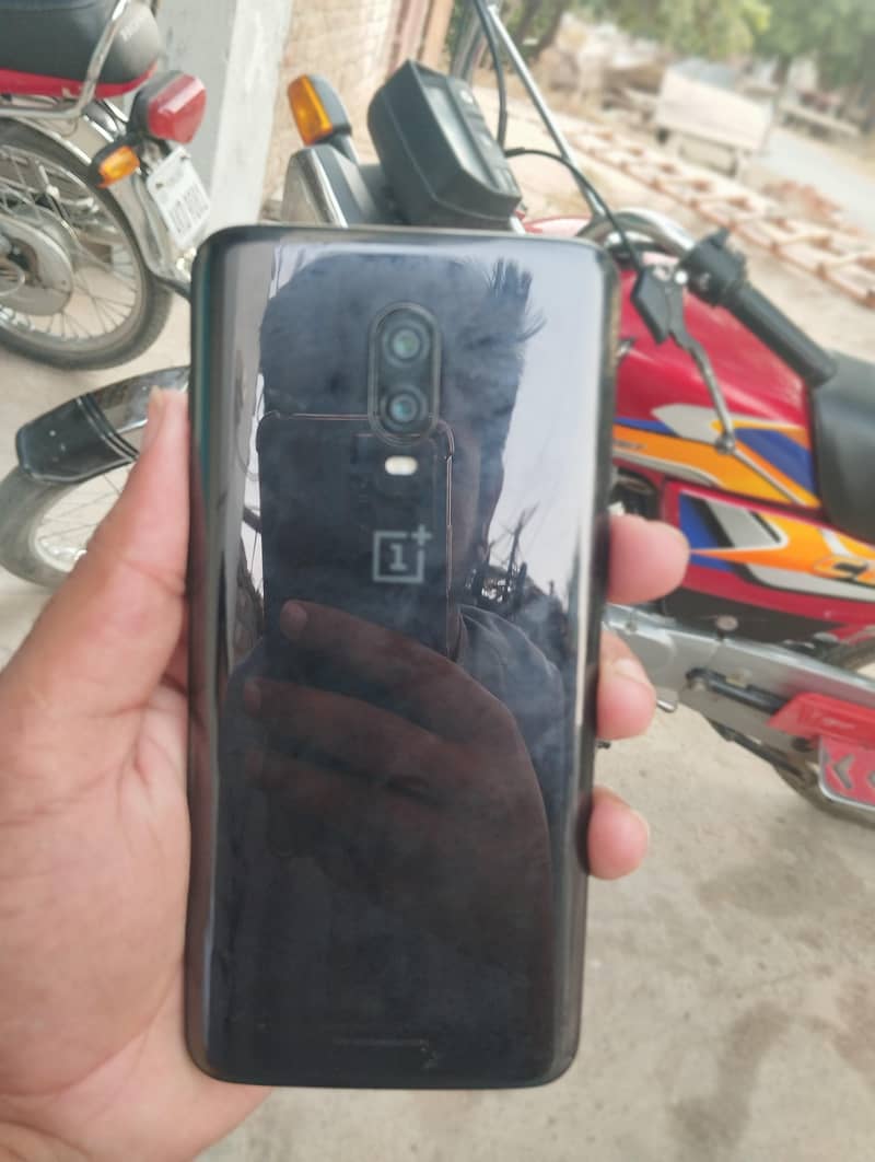 One Plus 6T 3