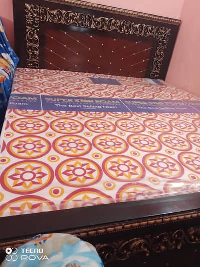 Bed for sale 14500 Rs