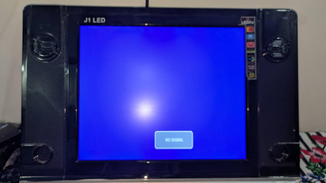 Lcd tv 3