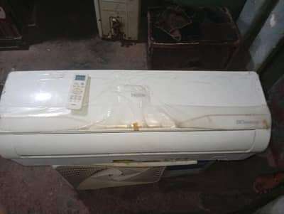 haier inverter AC for sale in good condition