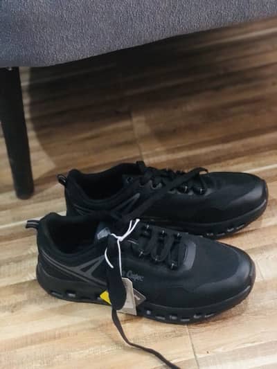 Lee cooper original shoes brand new