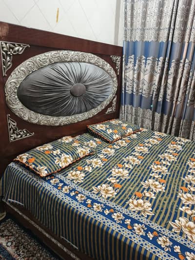 king size luxury bed