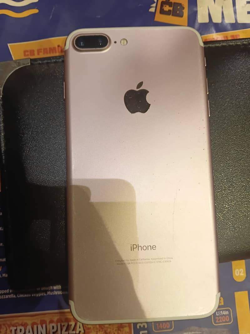 Apple iPhone 7 Plus 1